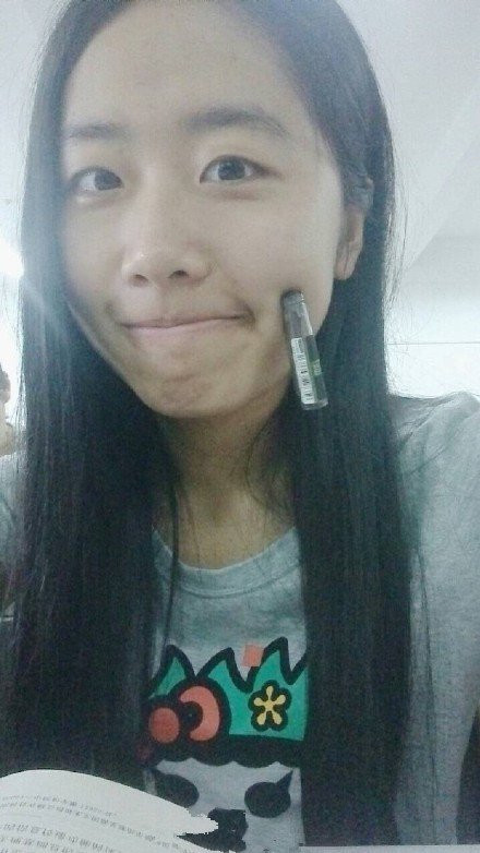 Chủ yếu là nữ sinh trẻ cuốn hút bởi trào lưu mới này.