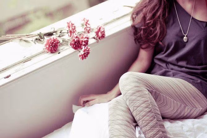 Hy sinh vì bạn. Sẽ là một mối quan hệ đúng đắn khi người ấy luôn hy sinh tất cả mọi thứ về bạn. Người ấy có thể chuyển công việc, chuyển thành phố để gần với bạn. Người ấy sẽ không ngại đi xa hàng trăm, nghìn cây số chỉ để nhìn thấy bạn.