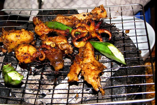 Có thể, với những gia đình có con nhỏ, những thực phẩm như khoai tây chiên hay bánh mỳ nướng nằm trong thực đơn hàng ngày và rất khó để loại bỏ chúng. Trong trường hợp này, các mẹ nên tránh những đồ ăn chiên rán quá mức.