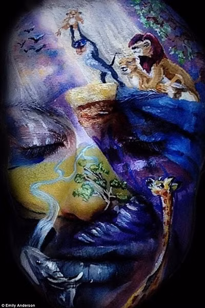 Cô cũng lấy cảm hứng từ bộ phim The Lion King với cảnh thiên nhiên và động vật hiện ra sống động.