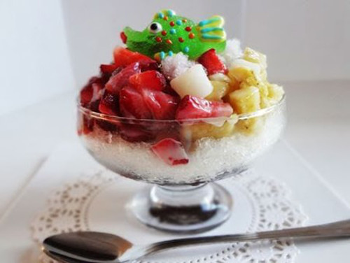 Một cốc patbingsu trung bình có giá từ 54.000 đồng- 149.000 đồng tùy cửa hàng và kích cỡ. Mỗi loại có một hương vị khác nhau nhưng đa phần patbingsu đều tạo cảm giác ngọt nhẹ nhàng, mát lạnh khá dễ chịu cho người thưởng thức. Ảnh: toptentravel