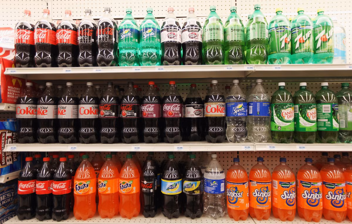 Bên cạnh đó, nước ngọt, theo nghiên cứu cũng có thể gây dậy thì sớm. Các nhà nghiên cứu đại học Harvard đã phát hiện ra điều này khi theo dõi 5.600 bé gái 9-14 tuổi từ năm 1996 đến 2001. Ảnh minh họa.