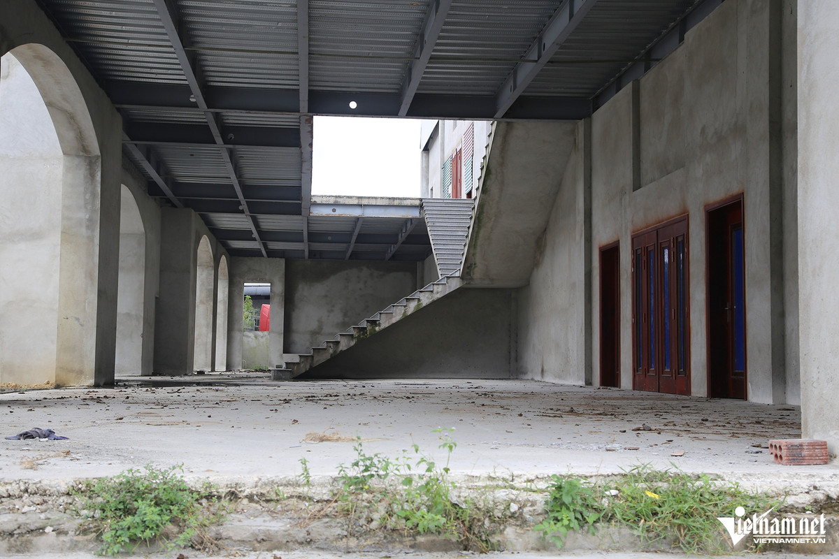 Ngổn ngang Dự án tổ hợp khách sạn 163 tỷ ở Hà Tĩnh - Hình 3 Ngon ngang Du an to hop khach san 163 ty o Ha Tinh-Hinh-3