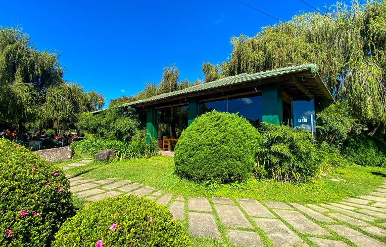 Hơn nữa, dù được tạm giao khu vực ốc đảo Bích Câu từ năm 2007 và đã quá cả thời hạn cho thuê đất nhưng Hội Sinh vật cảnh Lâm Đồng đến nay vẫn chưa lập thủ tục thuê đất. (Ảnh: Facebook).