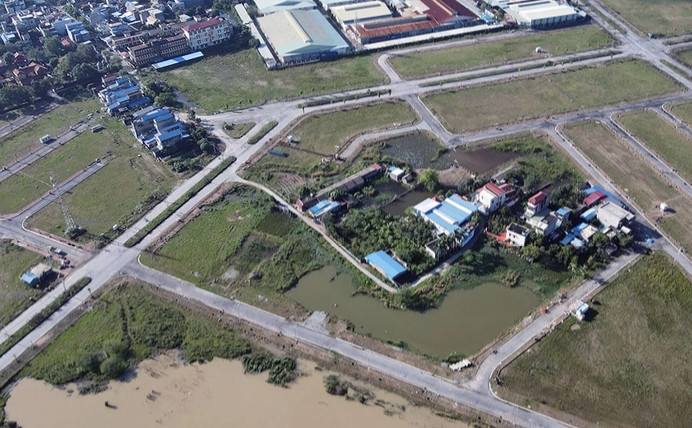 Phân khu này của dự án khu đô thị Mỹ Trung cũng chưa giải phóng xong mặt bằng. (Ảnh: VietnamFinace).