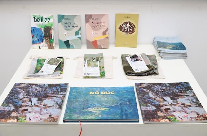 Họa sĩ Đỗ Đức triển lãm tranh xây lớp học cho Hà Giang - Hình 5 Hoa si Do Duc trien lam tranh xay lop hoc cho Ha Giang-Hinh-5