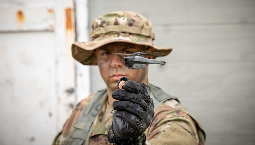 Vu khi nang 30 gram giup quan doi My lat nguoc tinh the