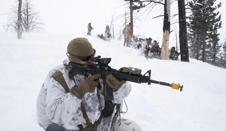 Quan My tap tran giua nui tuyet, mo phong chien truong o Nga-Hinh-4