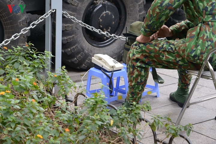 Hệ thống liên lạc bên ngoài để sẵn sàng nhận lệnh và báo cáo tình hình.