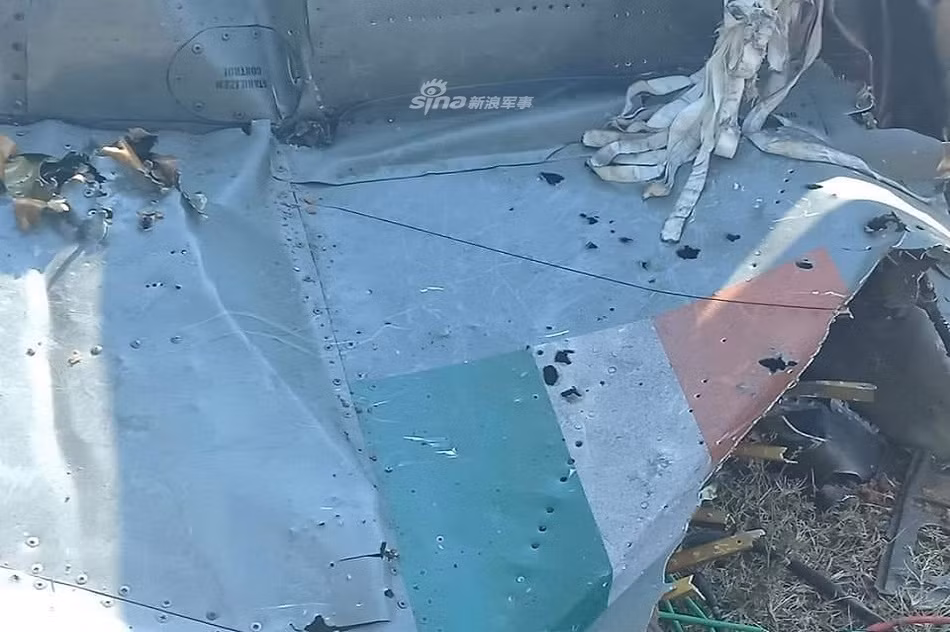 Nhưng điều gây chú ý hơn đó là theo nhiều nguồn tin quân sự Pakistan, chiếc tiêm kích đã bắn hạ máy bay Ấn Độ chính là JF-17, đây là sản phẩm do Pakistan chế tạo theo công nghệ mà Trung Quốc chuyển giao.