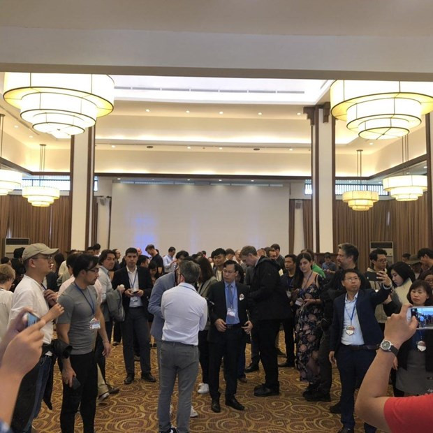 Truc tiep: Lenh cam van 