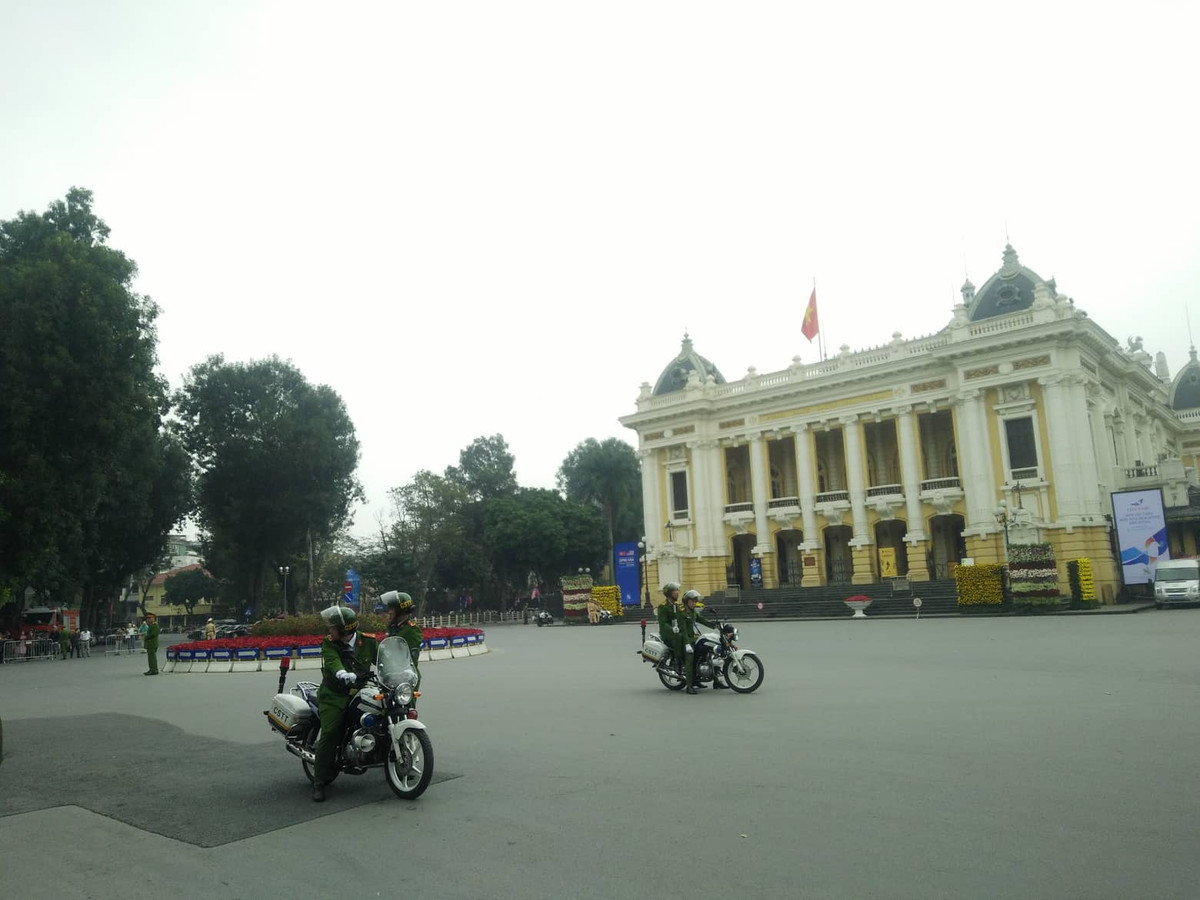 Truc tiep: Lenh cam van 