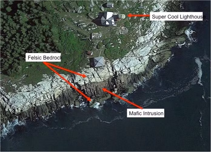 Đây là một hòn đảo ở Vịnh Penobscot, Maine của Mỹ.