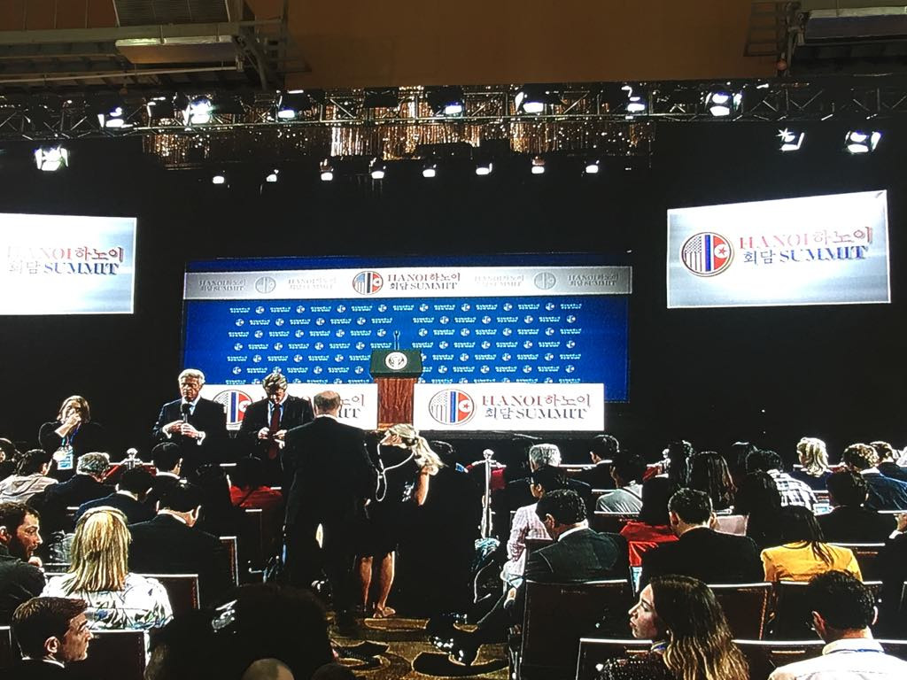 Truc tiep: Lenh cam van 