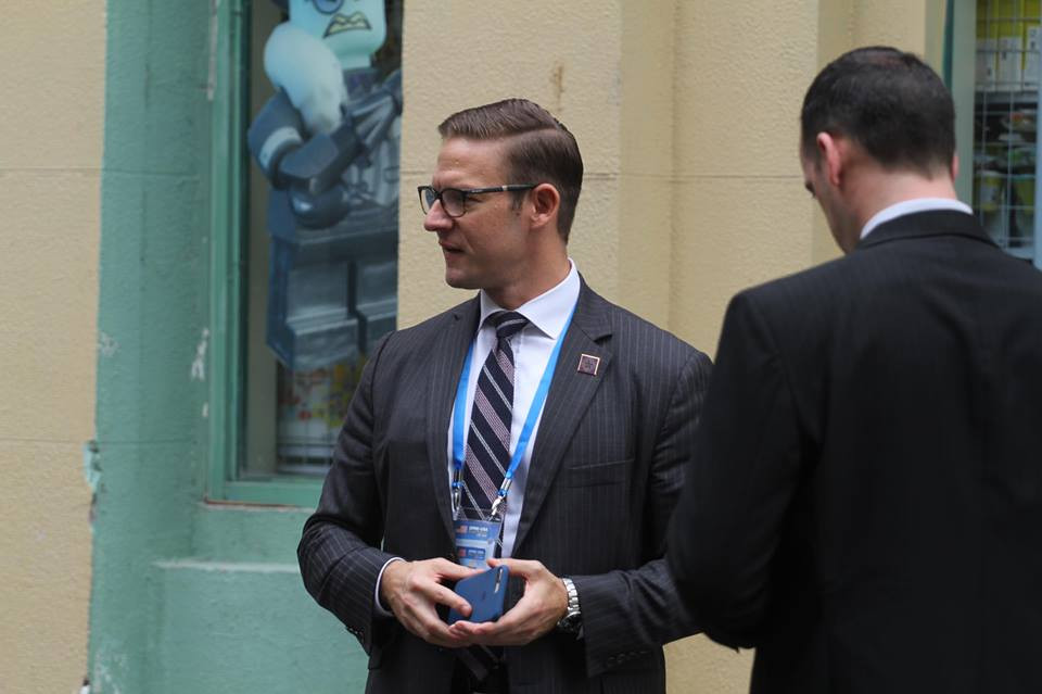 Truc tiep: Lenh cam van 