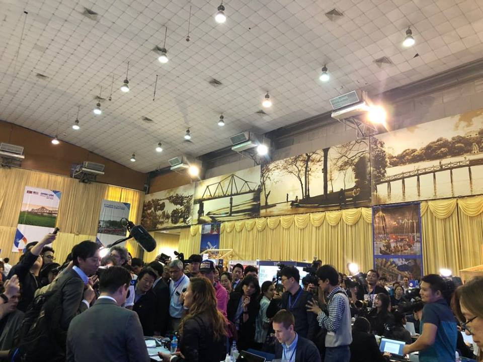 Truc tiep: Lenh cam van 