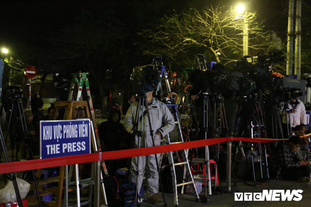 Chu tich Trieu Tien Kim Jong-un ve den khach san Melia, Ha Noi-Hinh-32