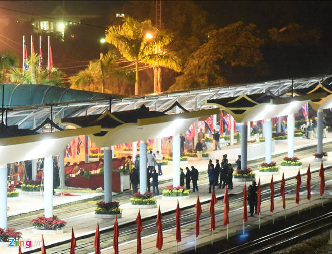 Chu tich Trieu Tien Kim Jong-un ve den khach san Melia, Ha Noi-Hinh-29