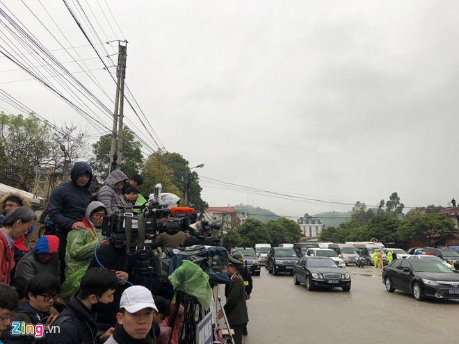 Chu tich Trieu Tien Kim Jong-un ve den khach san Melia, Ha Noi-Hinh-17