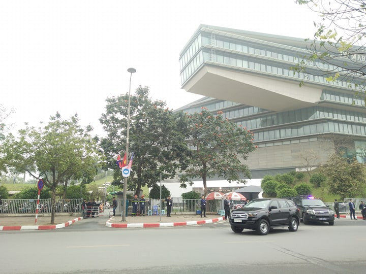 Truc tiep: Lenh cam van 