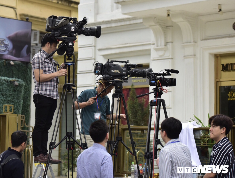 Truc tiep: Lenh cam van 