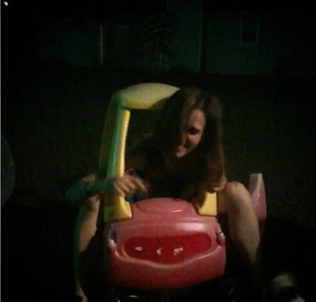 Nghịch ngợm không đúng chỗ và cái kết.