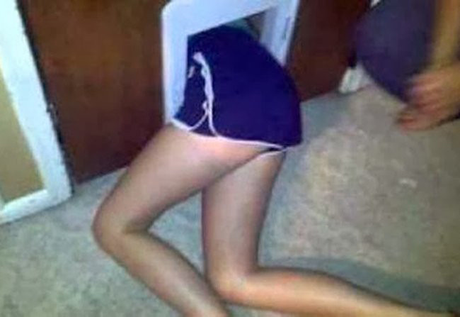 Ô hay, làm sao có thể đi nhầm "cửa" kiểu này được nhỉ?