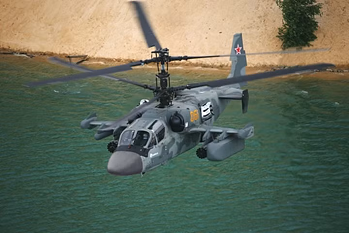 Ka-52 là trực thăng tấn công được trang bị một súng 30mm (với 460 viên đạn), giá phóng rocket 80mm không dẫn đường, bom, và tên lửa không đối không.