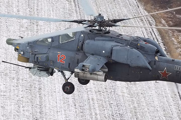 Trực thăng săn đêm Mi-28N là loại trực thăng tấn công mới của Nga. Đây là phi cơ 2 chỗ ngồi, hoạt động được trong nhiều điều kiện thời tiết. Từng tham chiến ở Syria năm 2016.