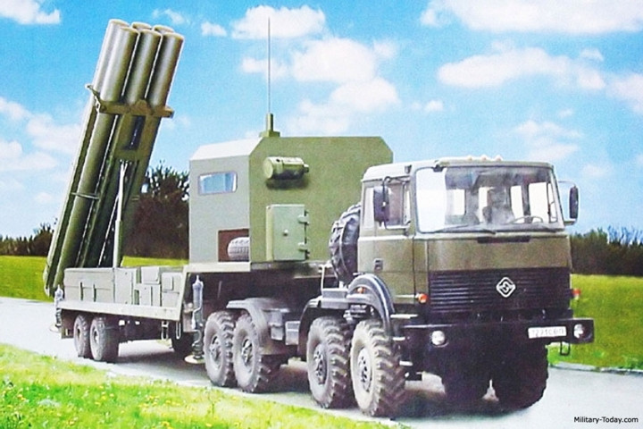 Hệ thống tên lửa Club-M được trang bị các đài radar chủ động - bị động để bám bắt mục tiêu, chỉ thị mục tiêu cho tên lửa.