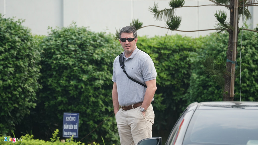 Các đặc vụ của Cơ quan Mật vụ Mỹ luôn đến những nơi tổng thống sắp công du từ rất sớm, có khi trước cả vài tháng, để tiền trạm và chuẩn bị về mặt an ninh, hậu cần cho chuyến thăm.