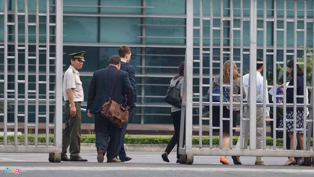 Hơn 800 nhân viên an ninh, cơ động của sân bay được huy động cho sự kiện này. Cục Hàng không Việt Nam cũng phối hợp với Cảng hàng không quốc tế Nội Bài, Tổng công ty Quản lý bay để đảm bảo công tác đón tiếp các chuyến bay.