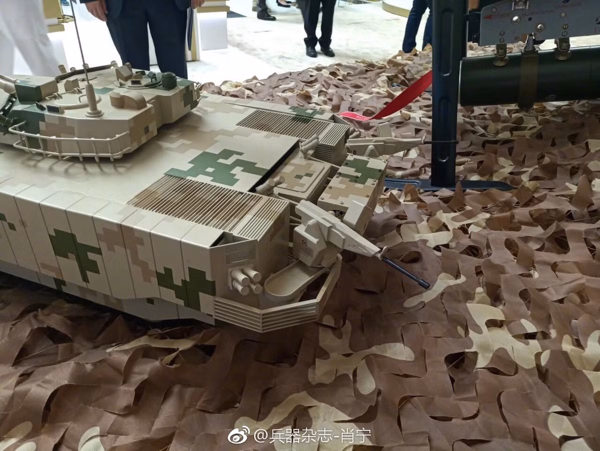 Armata cua Trung Quoc xuat hien o IDEX-2019-Hinh-2