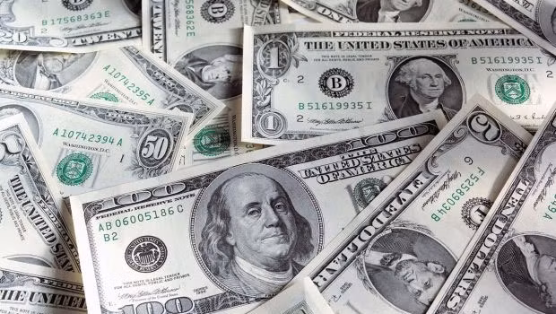 Ukraine: Du tru ngoai te thap nhat trong 11 nam