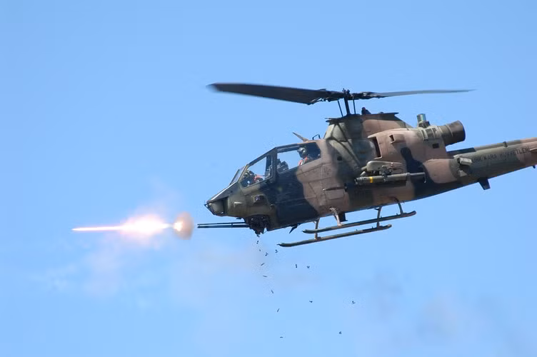 Nâng cấp mới cũng giúp cho chúng có thể mang nhiều loại vũ khí khác nhau để tấn công mặt đất.