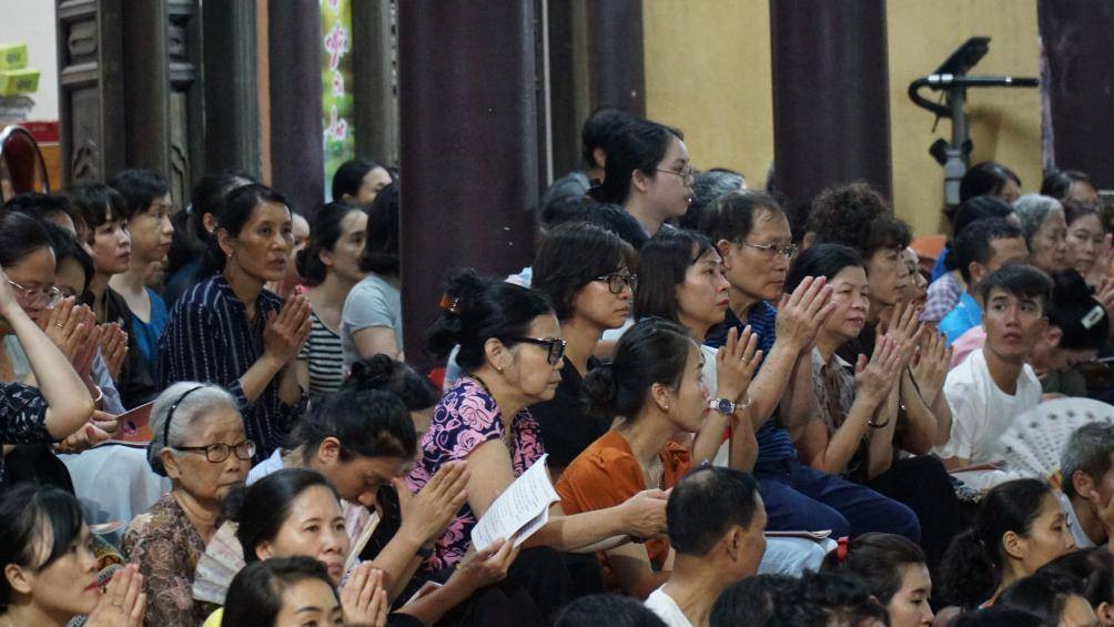 Là một trong những ngôi chùa linh thiêng bậc nhất tại thủ đô, hàng năm vào rằm tháng Bảy Âm lịch, chùa Phúc Khánh luôn được xem là “tâm điểm” của mùa Vu Lan 