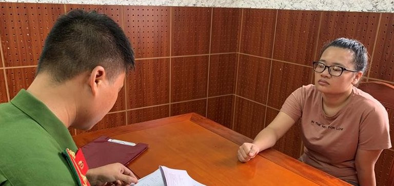 Co gai Lang Son thue hang loat o to roi dem di ban