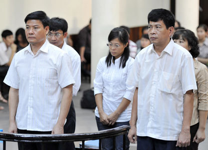 Nhung quan chuc, trum xa hoi den tung tu vong khi dang 