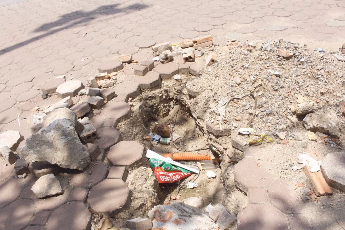 Kinh hai con duong nhu bai chien truong giua Thu do-Hinh-15