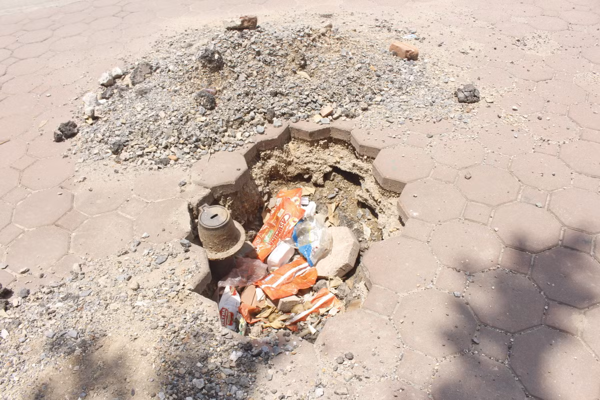 Kinh hai con duong nhu bai chien truong giua Thu do-Hinh-16