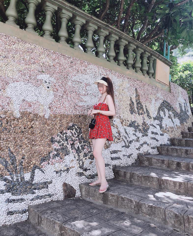 Dòng trạng thái này, nhận được hàng trăm bình luận, chia sẻ của người quen, thân với cô gái 19 tuổi.