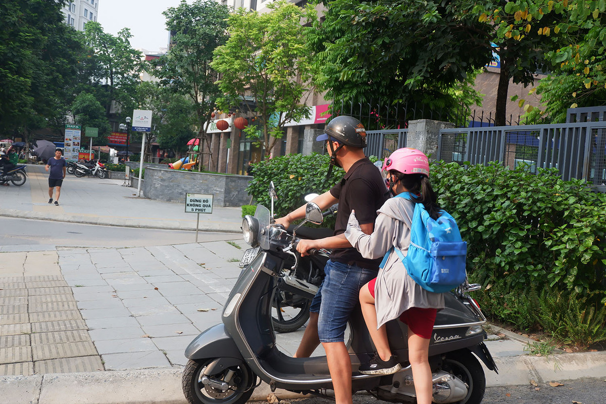 Truong Gateway the nao sau viec bo quen hoc sinh tren xe-Hinh-2