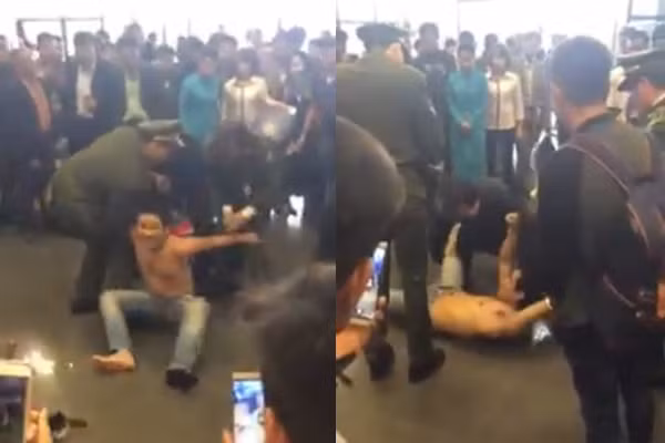 Tiếp đó, người đàn ông này cố gắng cởi thắt lưng với mục đích cởi luôn quần nhưng được an ninh sân bay kịp thời khống chế. Tuy nhiên, người này có biểu hiện bất thường, ra sức chống đối, khiến bộ phận an ninh sân bay phải tăng cường thêm gần chục nhân viên để có thể áp giải người này đi.