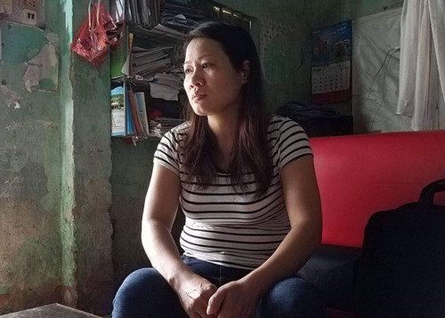 Giao vien hop dong lau nam o Ha Noi: Ua nuoc mat gia tu giao an