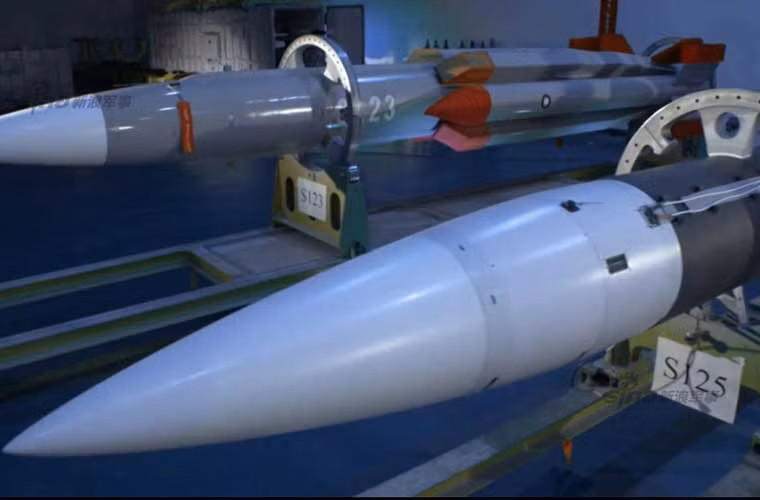 Với tầm hoạt động này tên lửa Hùng Phong 3 có thể vươn tới lãnh thổ của Trung Quốc đại lục.