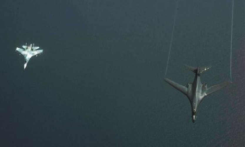 "Biên đội máy bay ném bom chiến lược B-1B Lancer có khả năng mang vũ khí hạt nhân của Mỹ khi đang tiến về phía không phận Nga đã bị radar cảnh giới phát hiện".