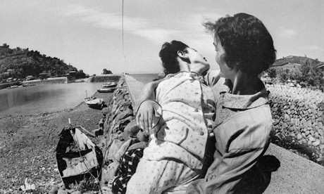 Tuy nhiên, kết thuật này thời điểm đó chưa được chính phủ Nhật Bản chính thức công nhận nên nhà máy Chisso tiếp tục xả nước thải ra biển và khiến số người dân địa phương mắc bệnh ngày càng nhiều và ngày càng lan rộng trong khu vực. 