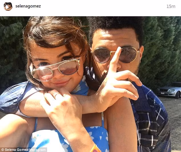 Bức ảnh The Weeknd ôm Selena Gomez cô chia sẻ trên Instagram nhận được 1,3 triệu lượt Like. (Ảnh: Instagram)
