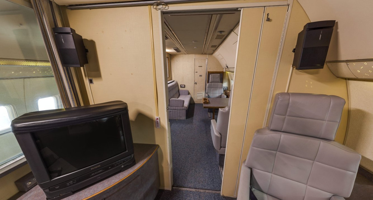 Phòng làm việc của Tổng thống cùng các nhân vật cấp cao trong chính phủ của mình. Nguồn ảnh: BI.