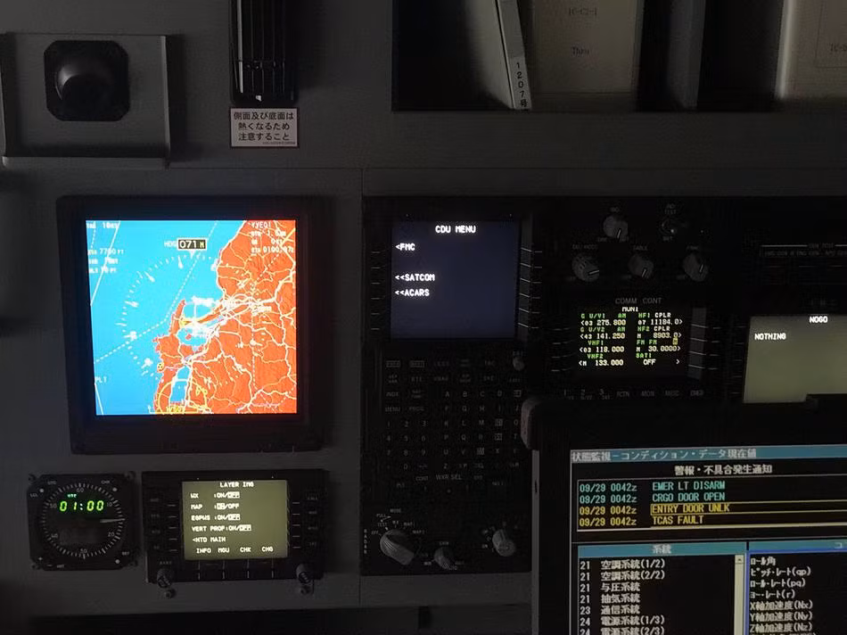 Hệ thống màn hình điện tử có thể tinh chỉnh tuỳ theo từng thói quen của phi công. Nguồn ảnh: Sina.